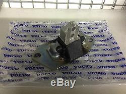 Genuine Volvo Drivers Side Engine Mounting D5 XC90/S60/V70/S80