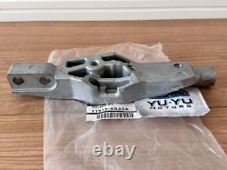 Infiniti Genuine FX35 G37 Q60 Q70 Right Engine Mounting Bracket 11272-4GA5A OEM