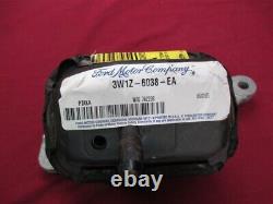 NOS OEM Ford 2003-2008 Lincoln Town Car Left & Right Engine Motor Mount