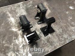 Poly Engine Motor Mounts for 06-07 Dodge RAM 1500 4.7 55366604AC 55366449AB